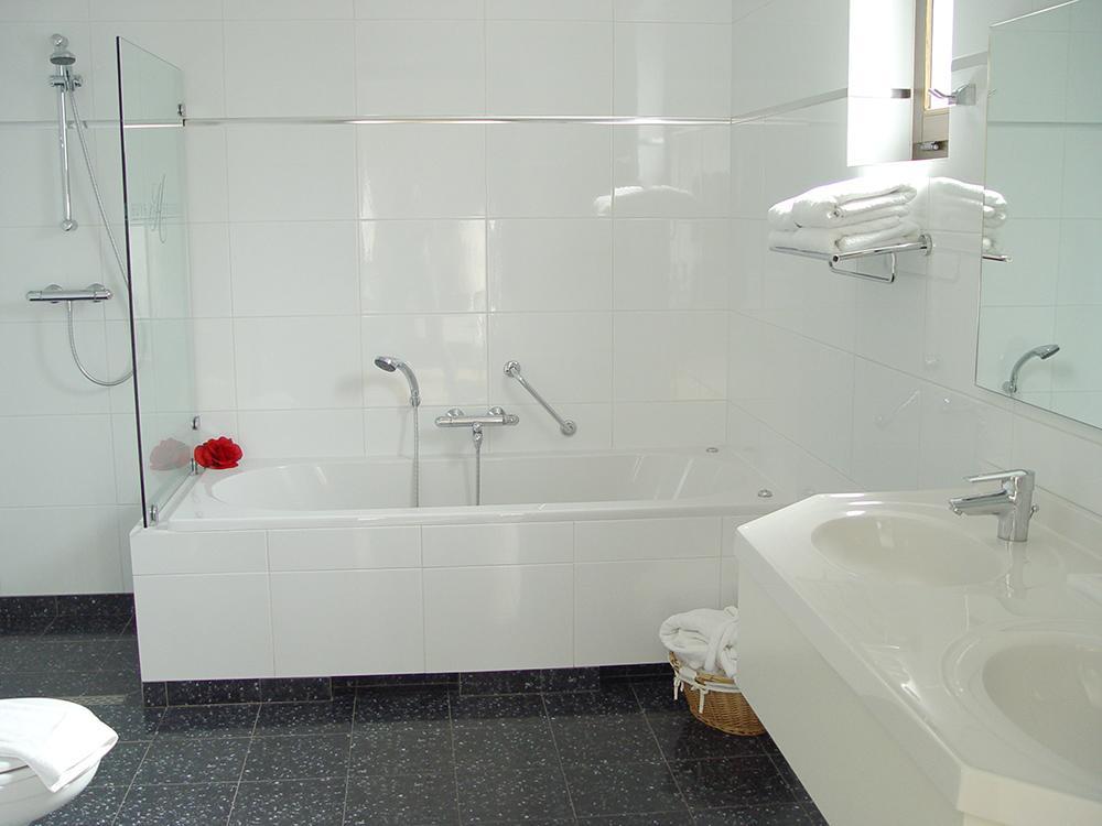 Hotel Huys Van Heusden อัสเตอ ภายนอก รูปภาพ