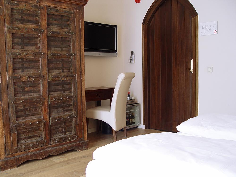 Hotel Huys Van Heusden อัสเตอ ภายนอก รูปภาพ